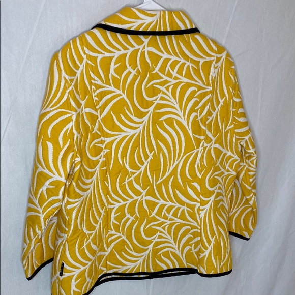 Trimdin Artisan Reversible Fabric Yellow Patterned Women's Jacket - Picture 3 of 12